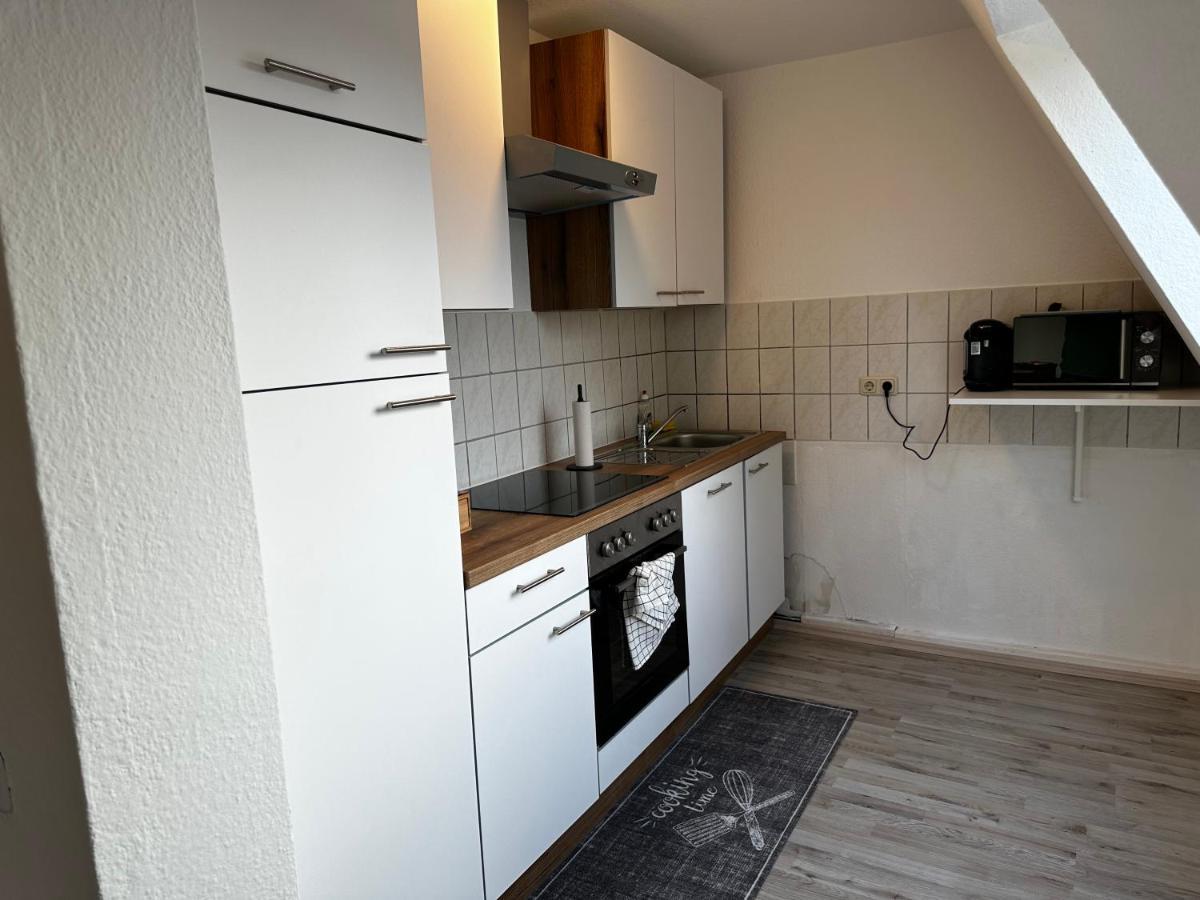 A&V Apartments Schoene Dachgeschoss Wohnung Apt Sterne Gelsenkirchen Dış mekan fotoğraf