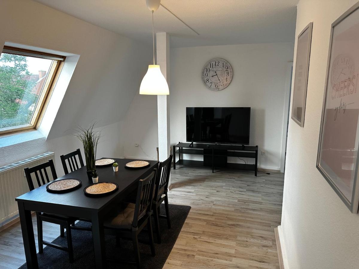 A&V Apartments Schoene Dachgeschoss Wohnung Apt Sterne Gelsenkirchen Dış mekan fotoğraf