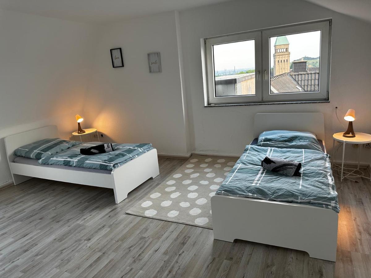 A&V Apartments Schoene Dachgeschoss Wohnung Apt Sterne Gelsenkirchen Dış mekan fotoğraf
